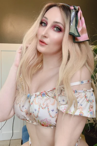 Resolute Holly Wolf Onlyfans Leaked Pics