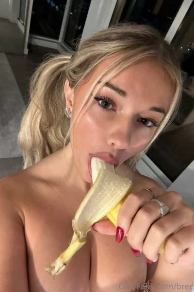 Blonde Cute Breckie Hill Leak Beauty