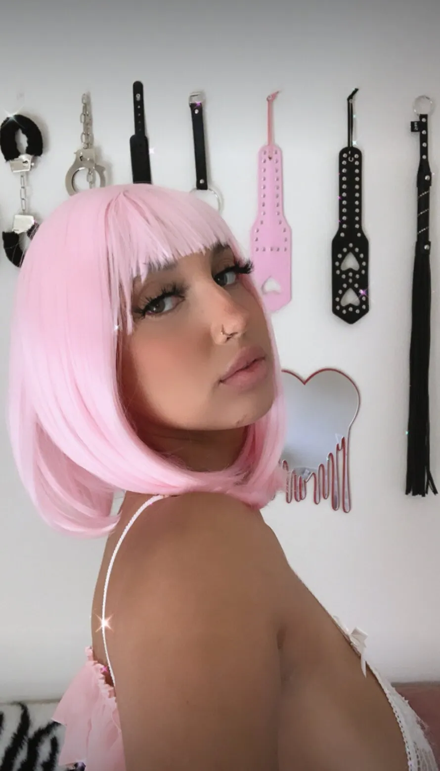 hoe Mati Khalifa nude