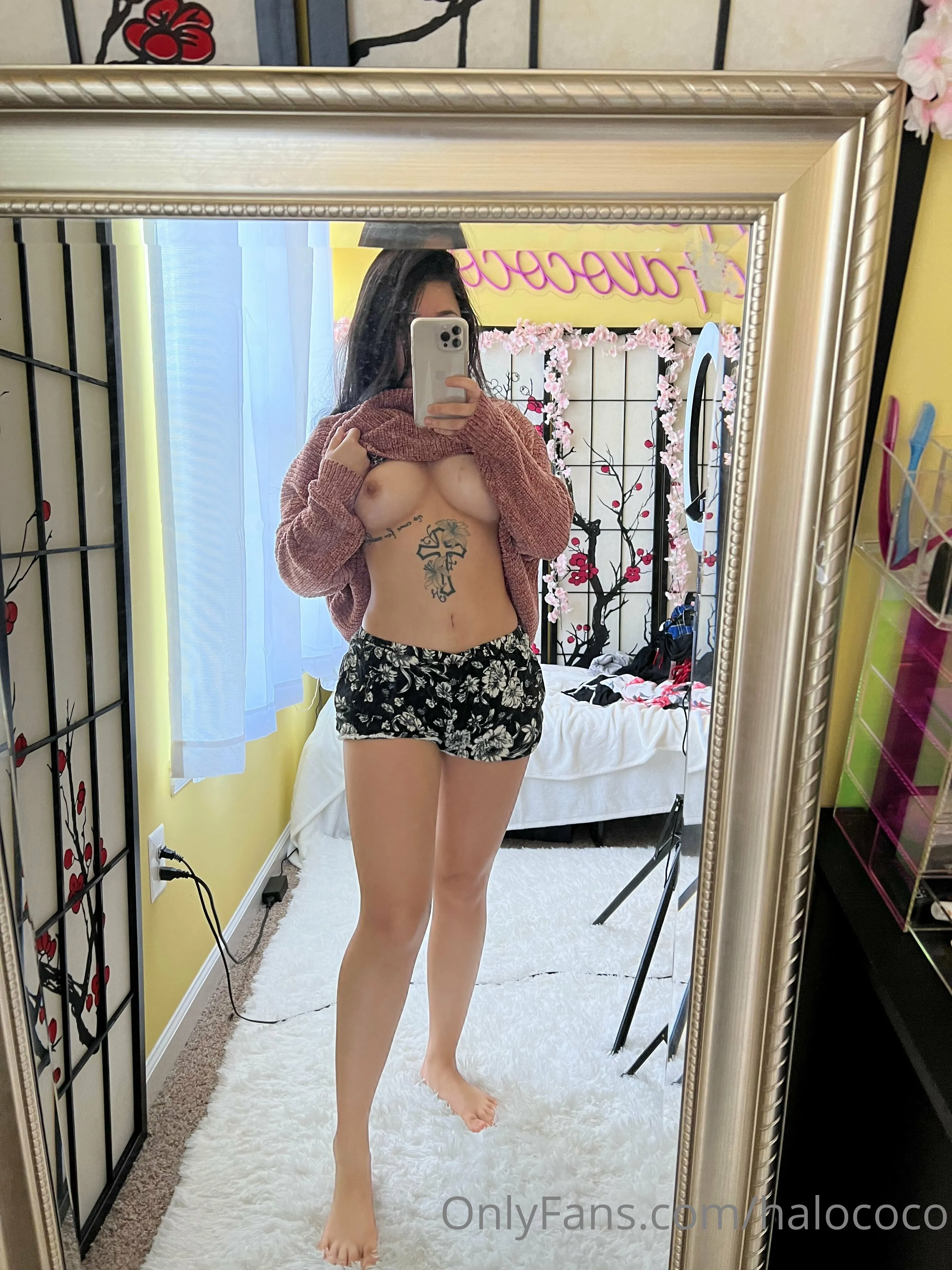 slutty babe Halococo nudes unreal