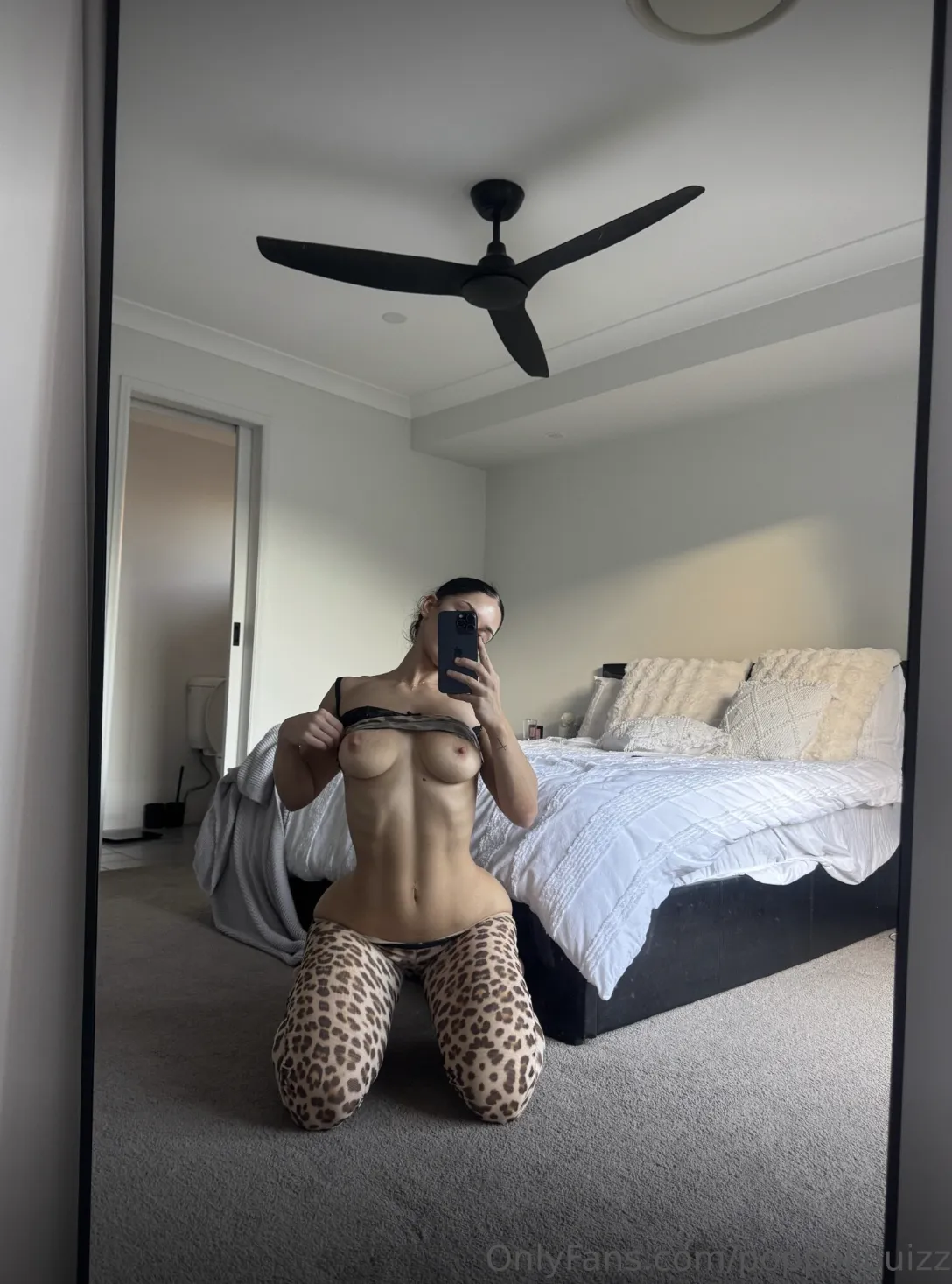 Empowered huge boobs Poppi Louiz sexy pic insane