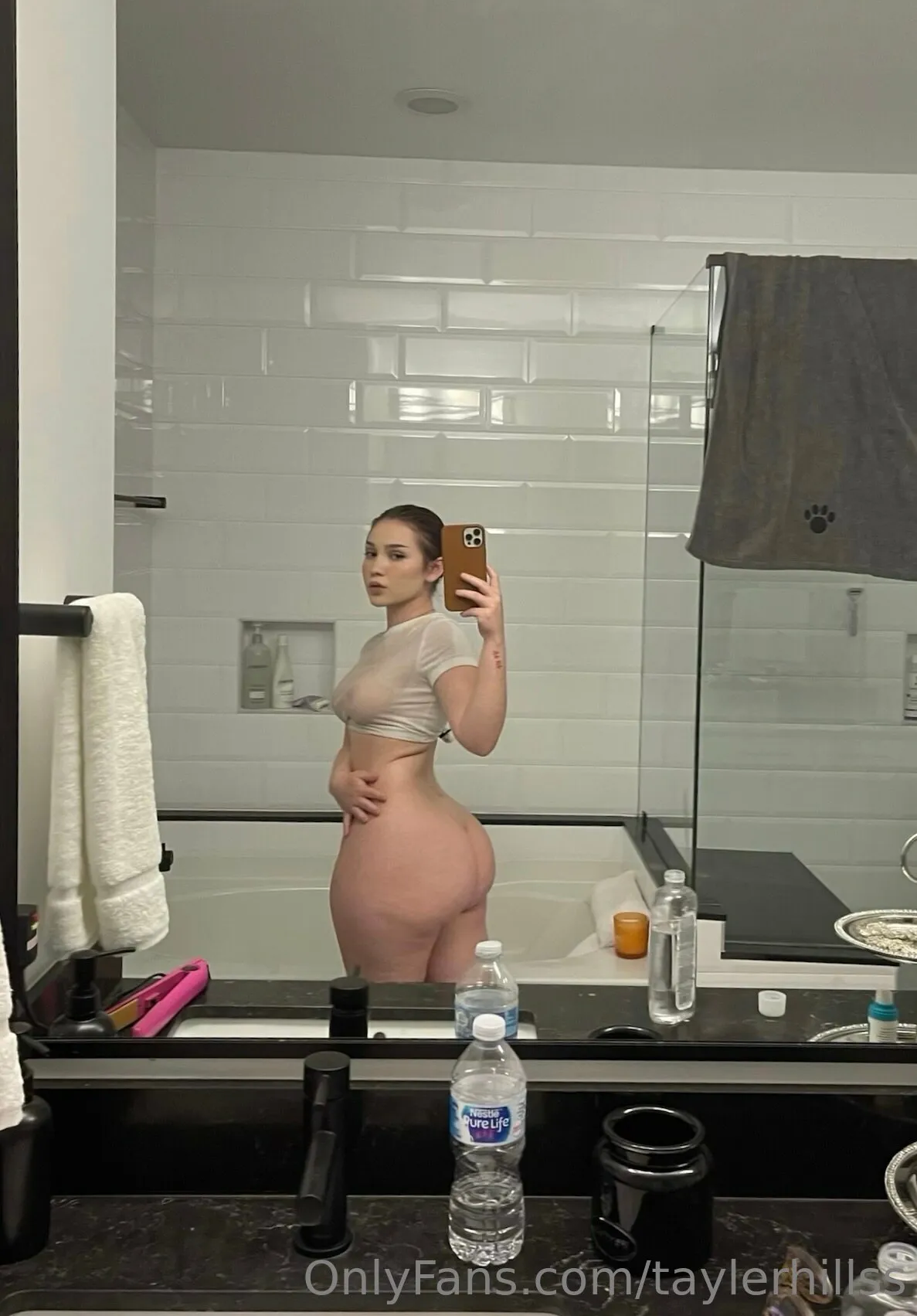 Shrewd Tayler Hills sex leak