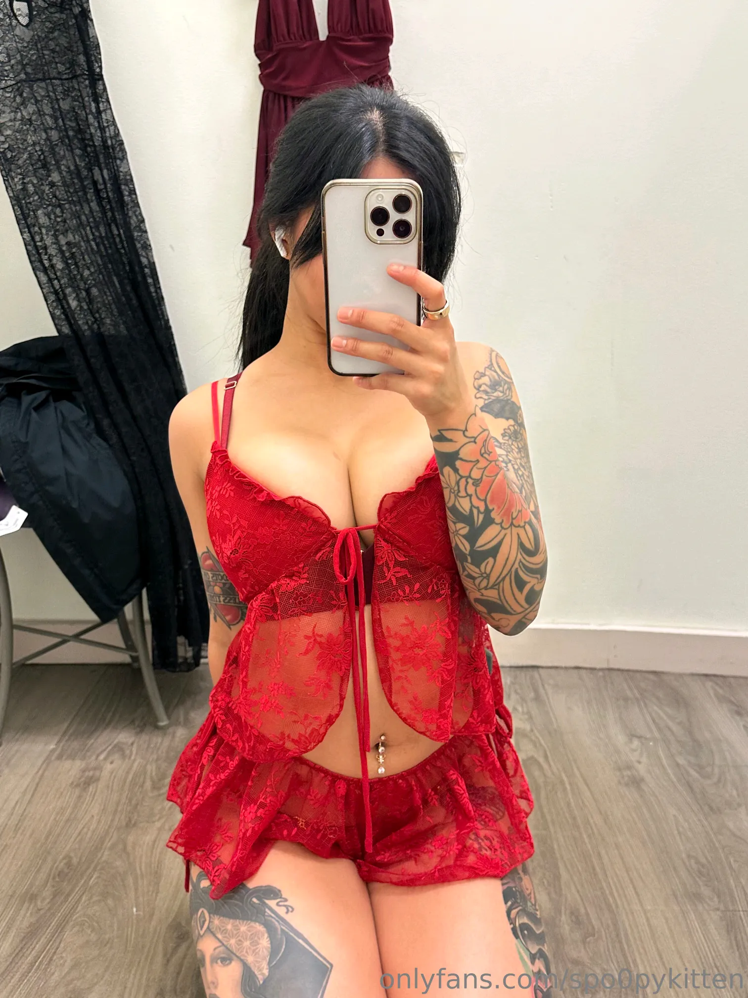 Tenacious big tits Spoopykitten leaks
