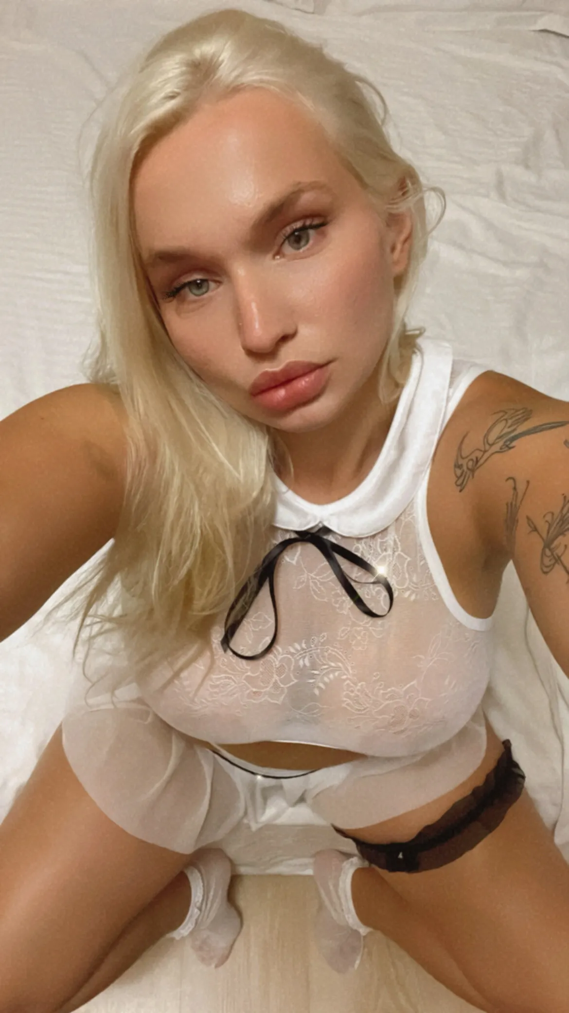 big butt hot girl Zoie Burgher leaks