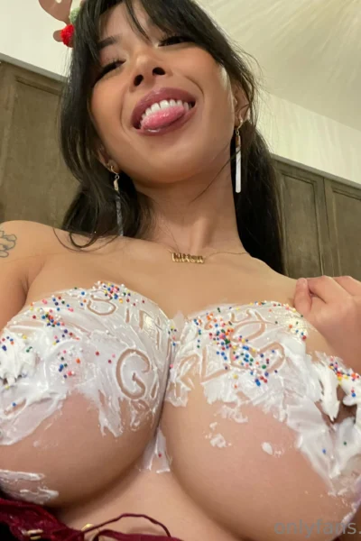Bitch Petite Spoopykitten Onlyfams
