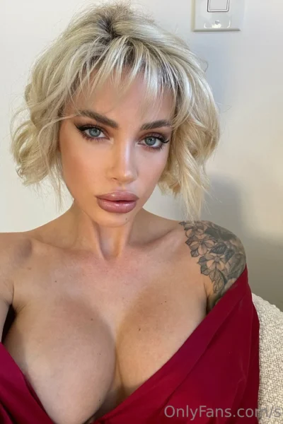 Busty White Girl Inspiring  Summer Soderstrom Onlyfans Real