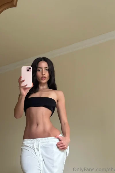 Influencer Ehcico Nude SEXY PIC