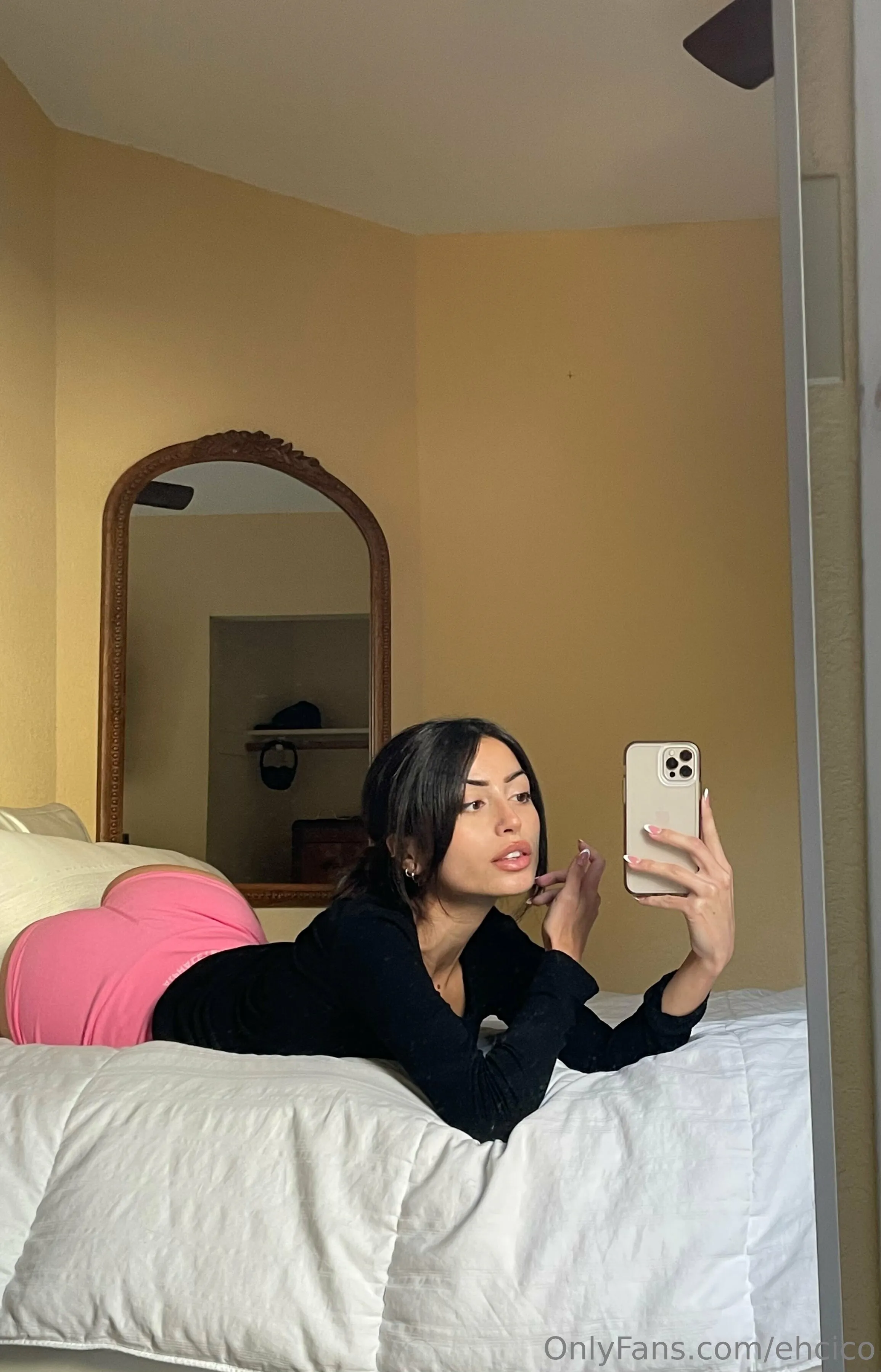 Sexy Ehcico Nude Pic 1 sexy Ehcico nude pic