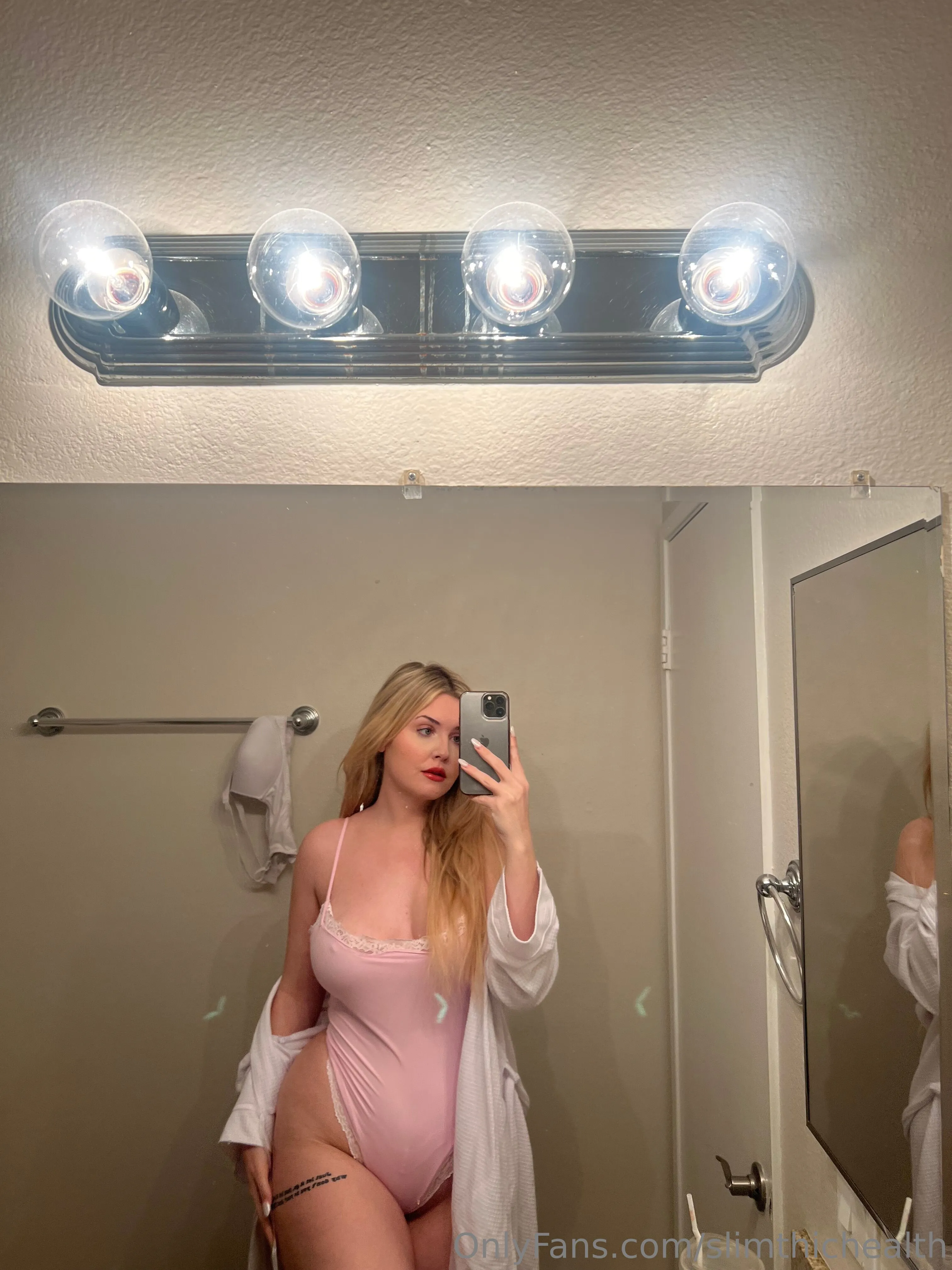 OF GIRL Slimthichealth Onlyfans Leaks 1 OF GIRL slimthichealth onlyfans leaks