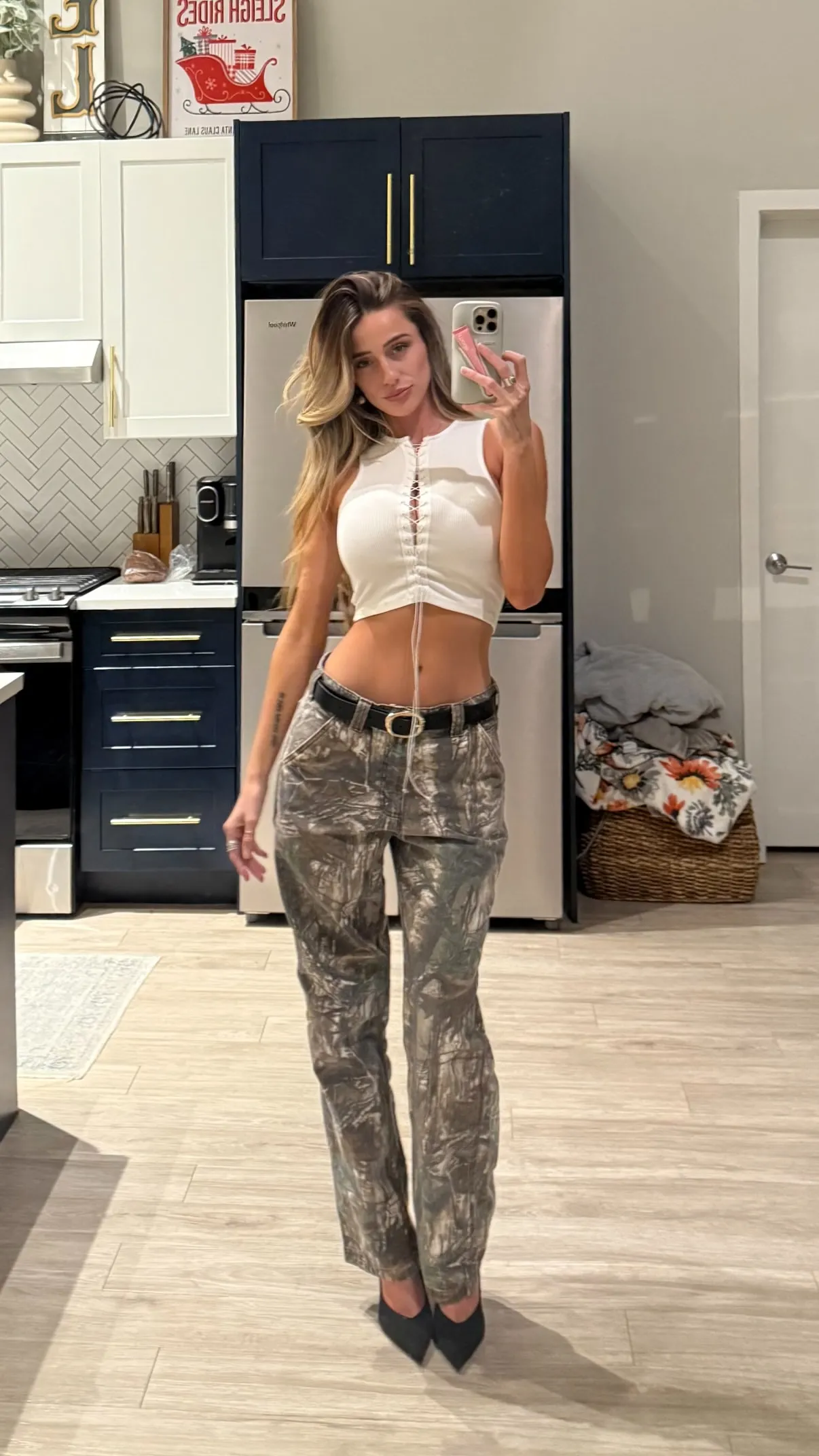 Steadfast simp milker Madeline Hope porn pic