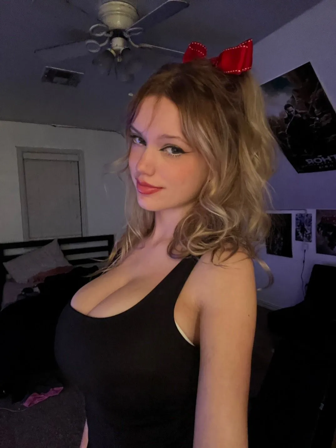 Assertive huge boobs Mikah Lynn of EPIC