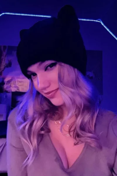 BABE Busty American Mikah Lynn Onlyfans Nude Pics Real