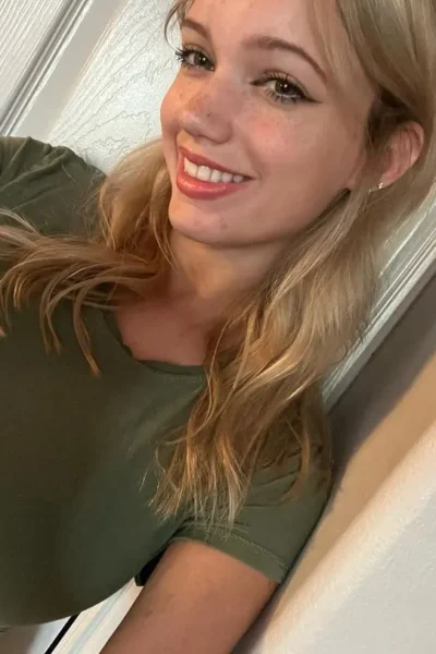 Busty American Disciplined Mikah Lynn Leak NEW