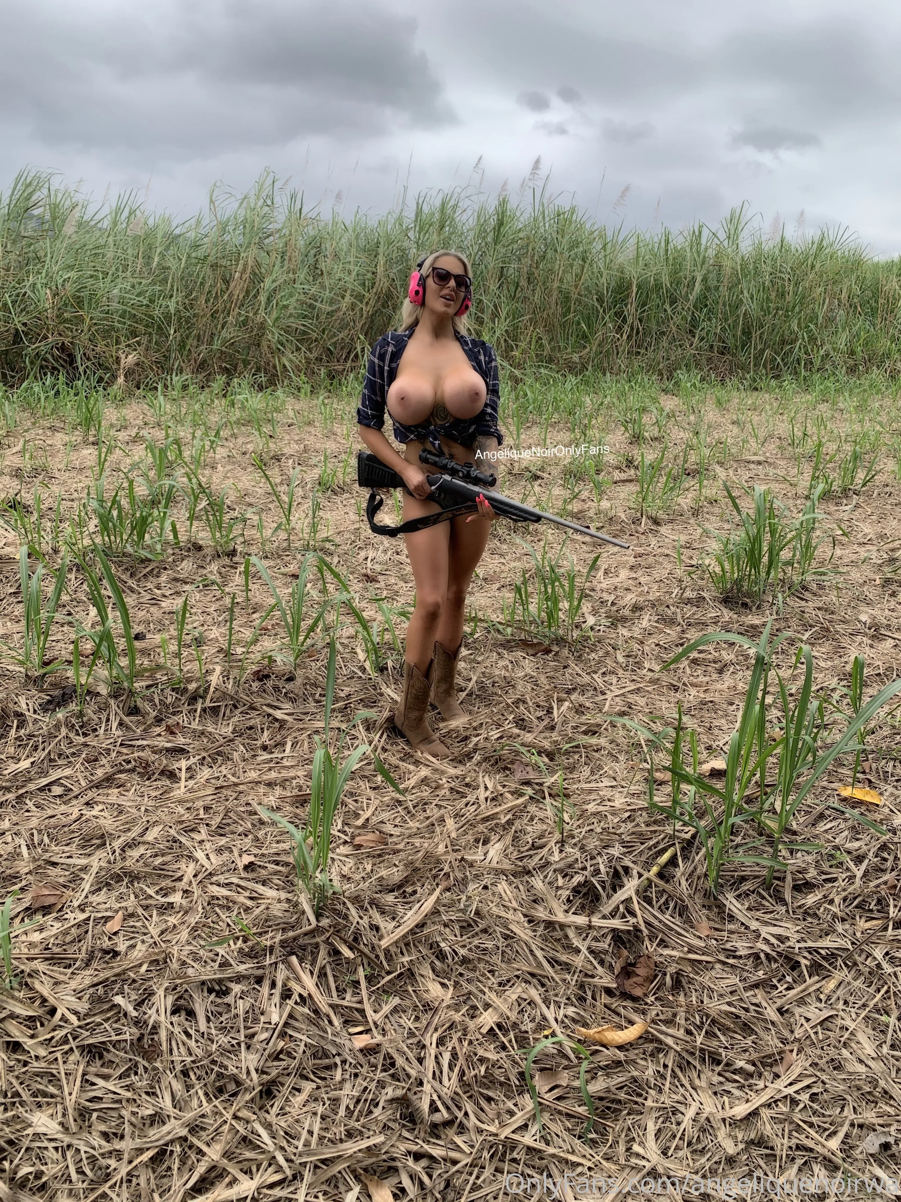 whore big boobs Jordan Millicent leaked